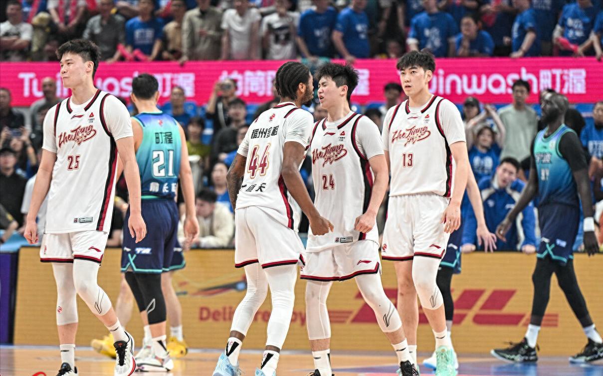 8868体育-比郭艾伦晚退役!MVP后卫将续约,新合同两年起步,不当球队老大